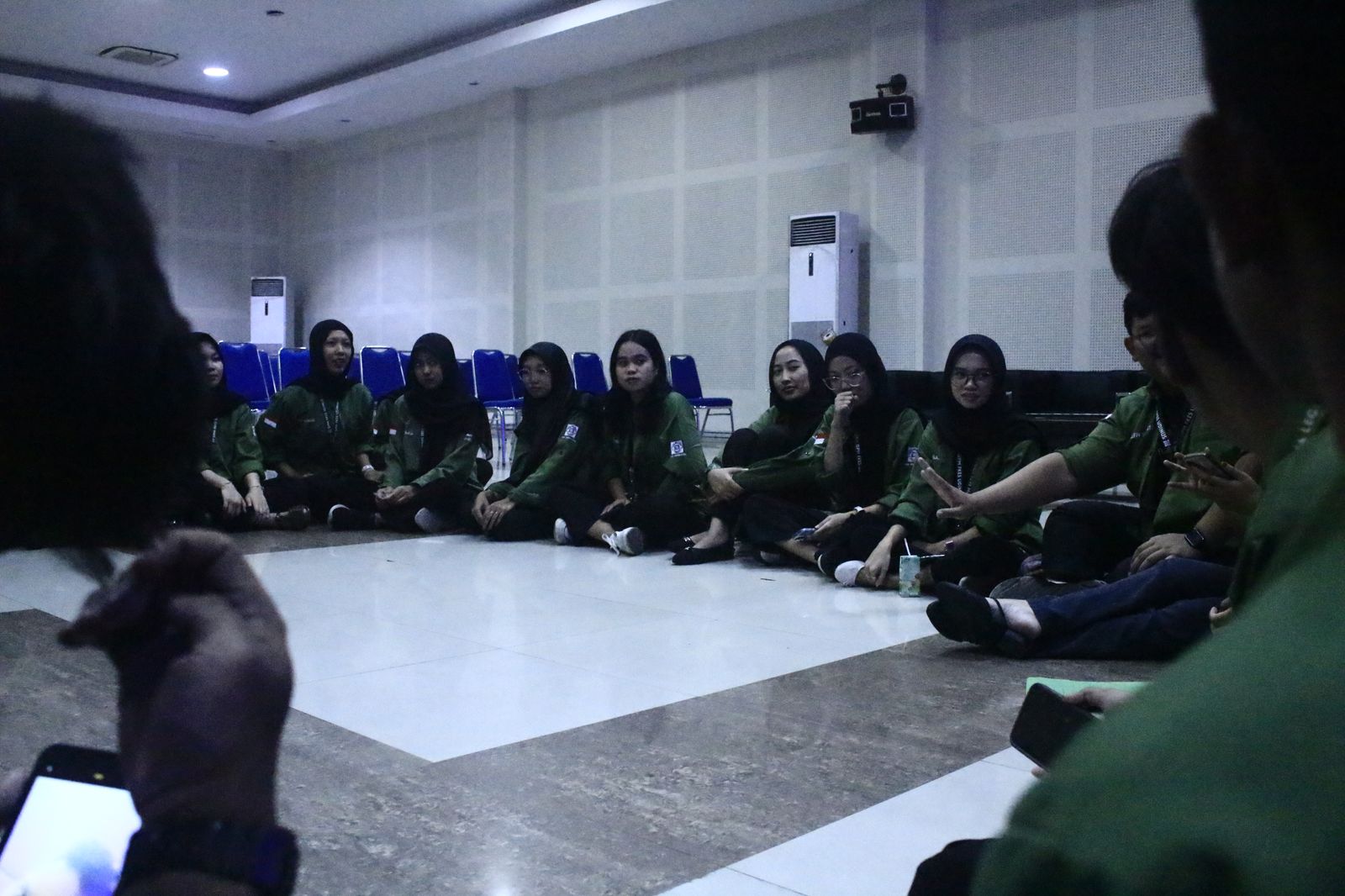 Student Brainstorming For Health Faculty